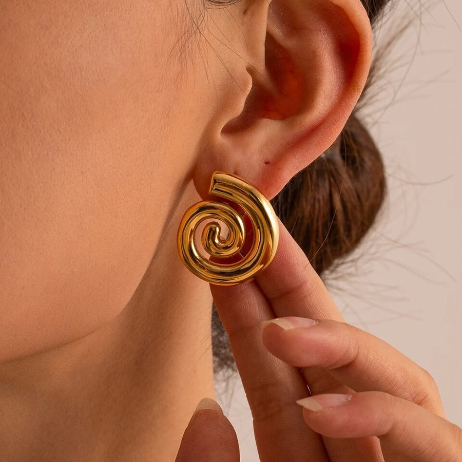 The Swirl earring