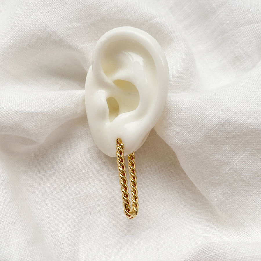 The Rectangular Twist Hoop earring