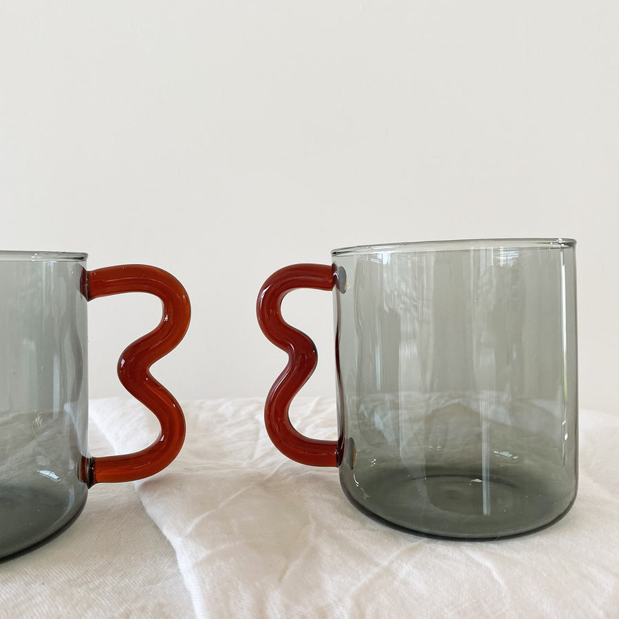 The Smoke Cherry Soremo Glass Mug