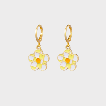 The Lemon Checkerboard Daisy sleeper earring