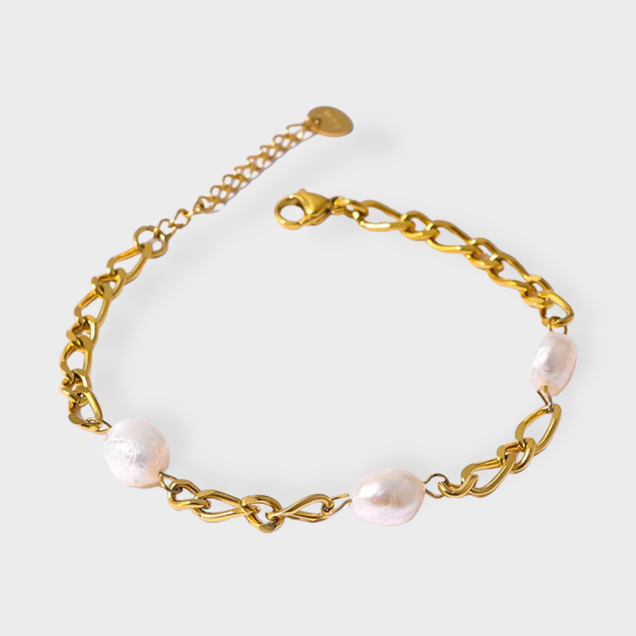 The Pearl Curb Chain Bracelet
